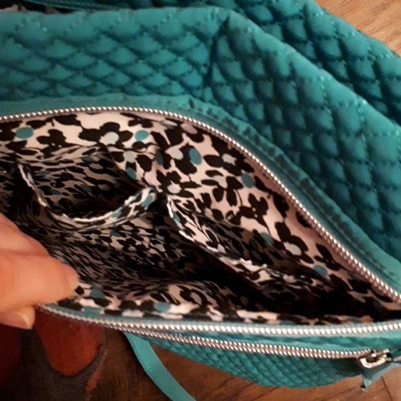 Vera Bradley Iconic Triple Zip Hipster - Picture 5 of 8